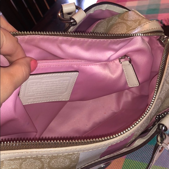 Coach Bag - Picture 4 of 4